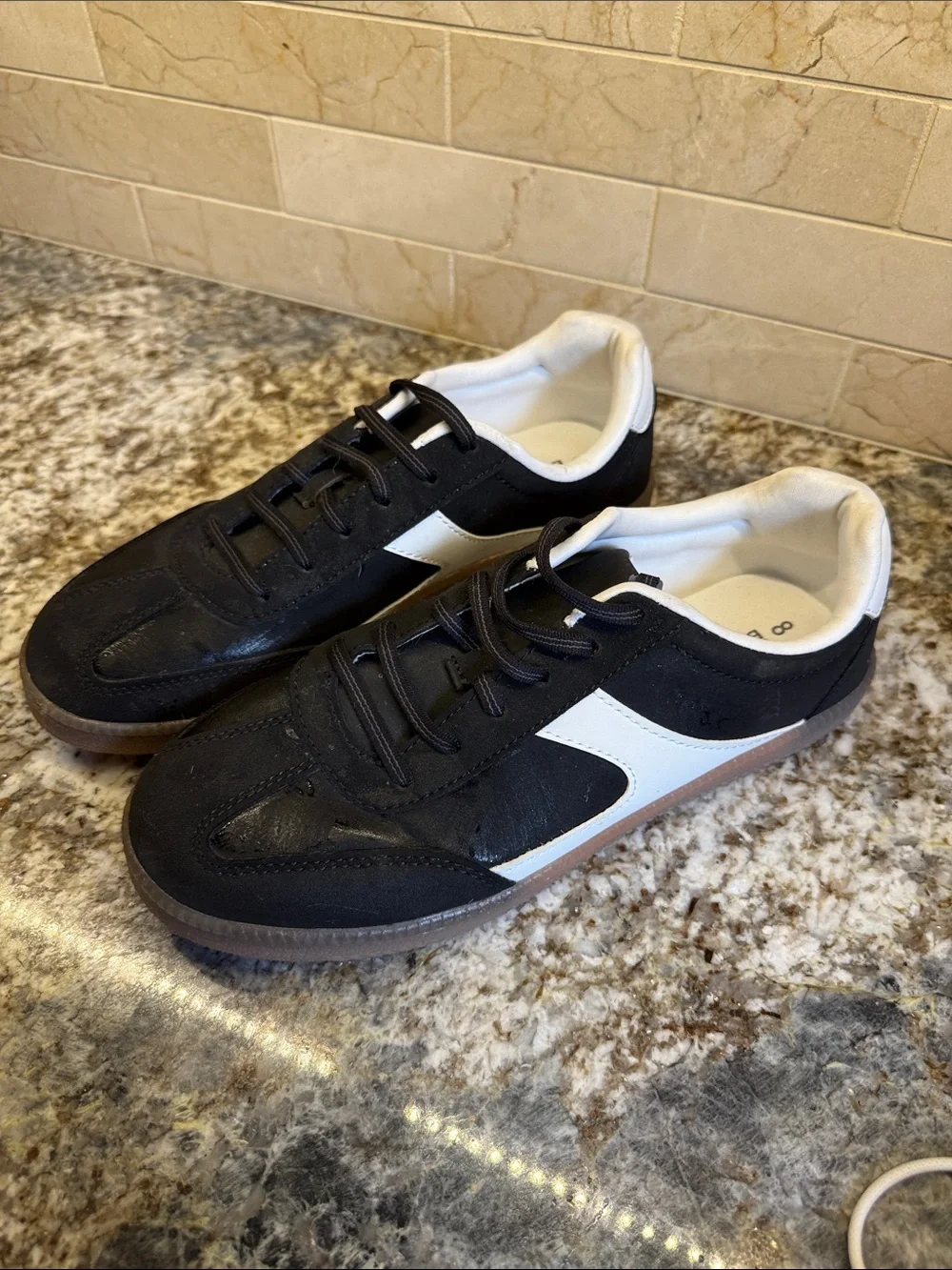 Classic Black and White Women's Retro Sneakers